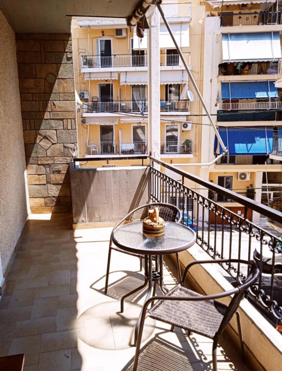 Nicko'S Room Piraeus Exterior photo
